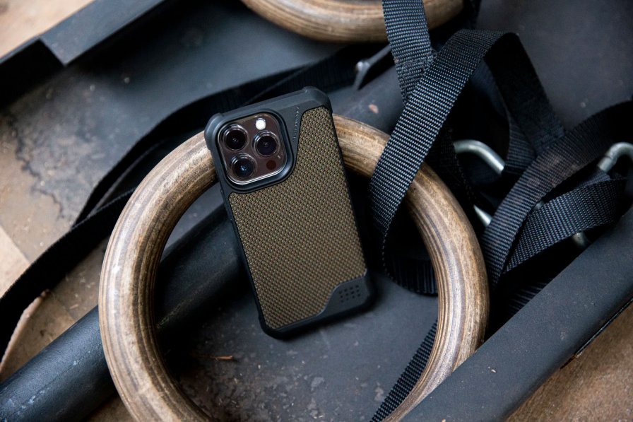 UAG Metropolis LT obudowa ochronna do iPhone skórzana fibrarmr wytrzymała